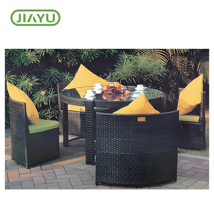 Kako izbrati popoln stol za kampiranje za vaše avanture na prostem?